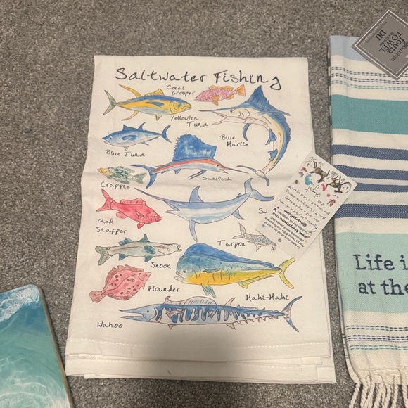 Beach Themed Kitchen Towel Set - Picture 2 of 4
